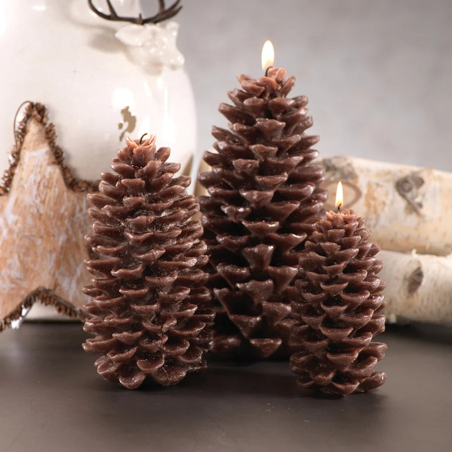 Pine Cone Candle - Medium