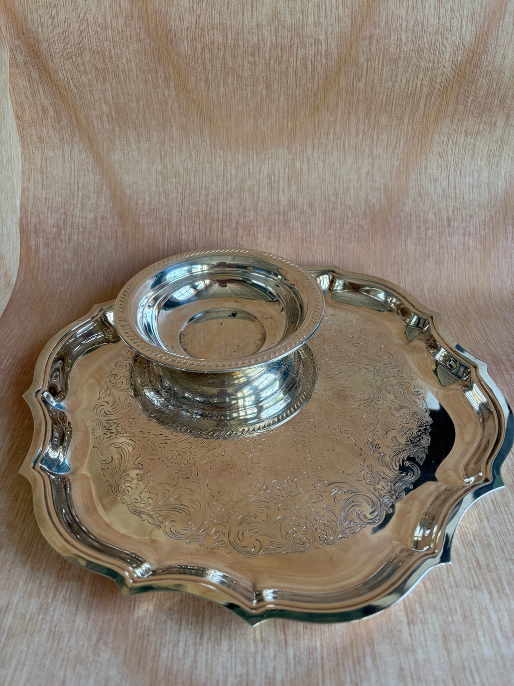 Silverplate Serving Bowl with Gadroon Rim