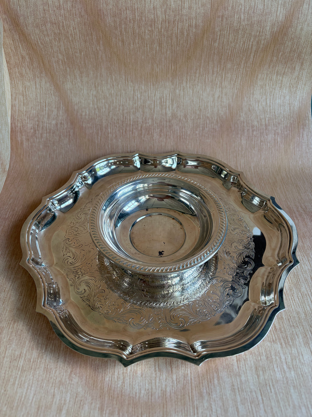 Silverplate Serving Bowl with Gadroon Rim