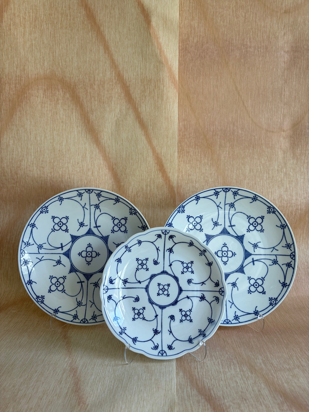 Winterling Bavaria Blue Strawflower Scalloped Salad Plate